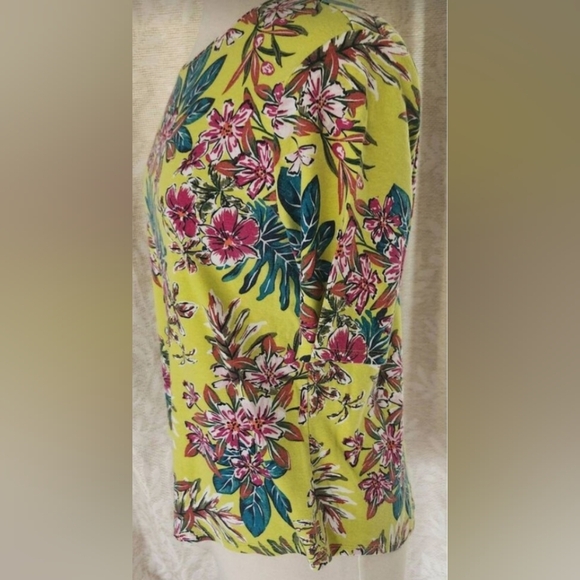 E4 Time and Tru floral tee - Picture 3 of 6